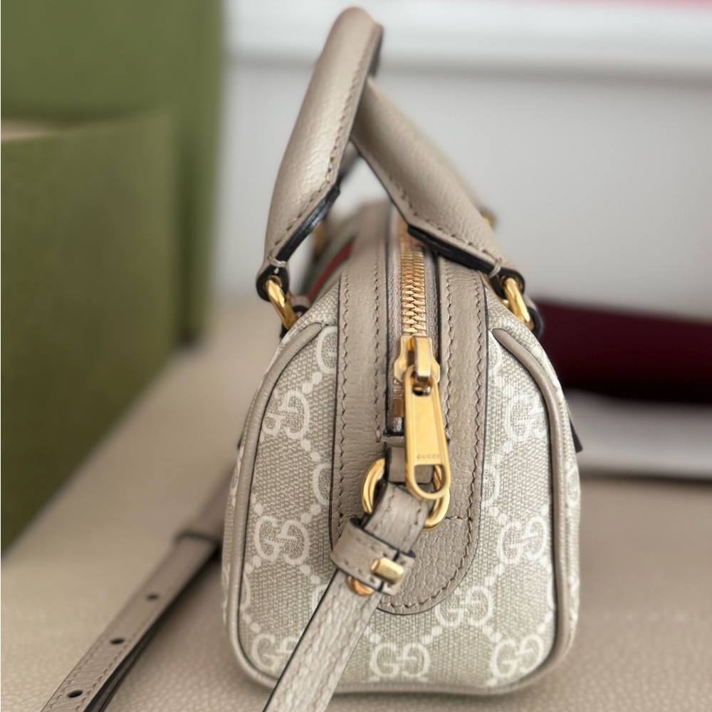 Gucci mini Boston Bag in Oatmeal - Picture 4 of 11